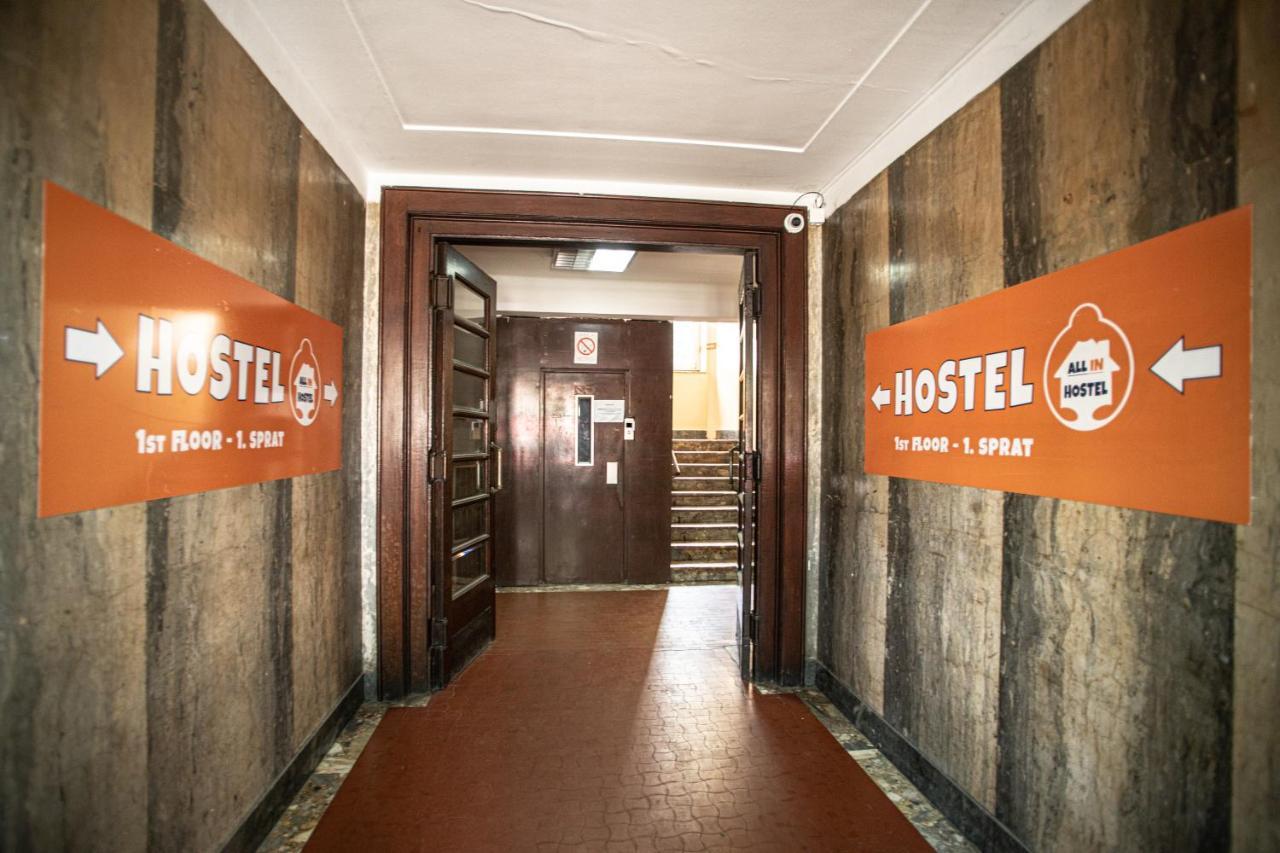 All In Hostel ベオグラード エクステリア 写真
